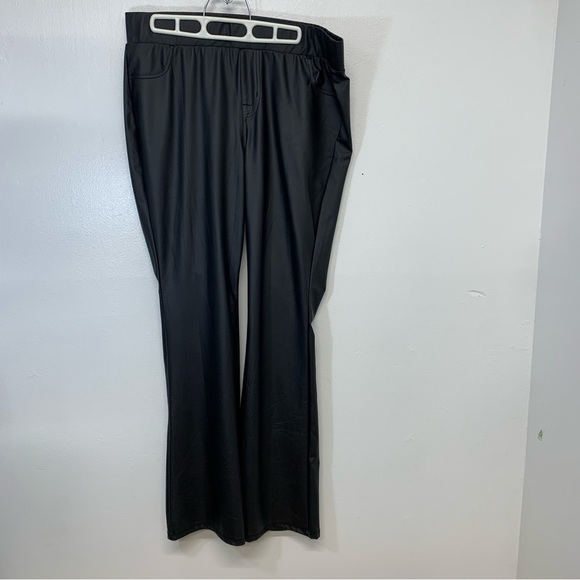 Torrid Faux Leather Pants 2X Black Pull On Boot Pockets Stretch Boho Goth Retro - Picture 5 of 11